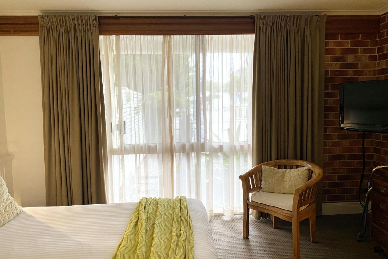 Bay Breeze Boutique Accommodation Батманс-Бей Екстер'єр фото
