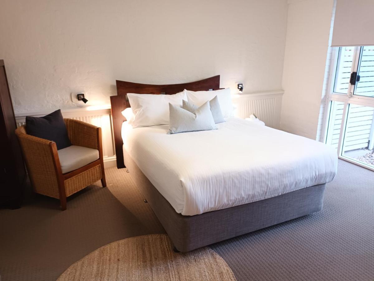 Bay Breeze Boutique Accommodation Батманс-Бей Екстер'єр фото